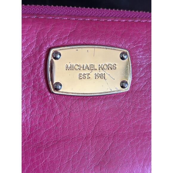 Michael Kors Large Travel Jet Set Carry All Tote, Magenta Wallet & Card Holder - Picture 15 of 16